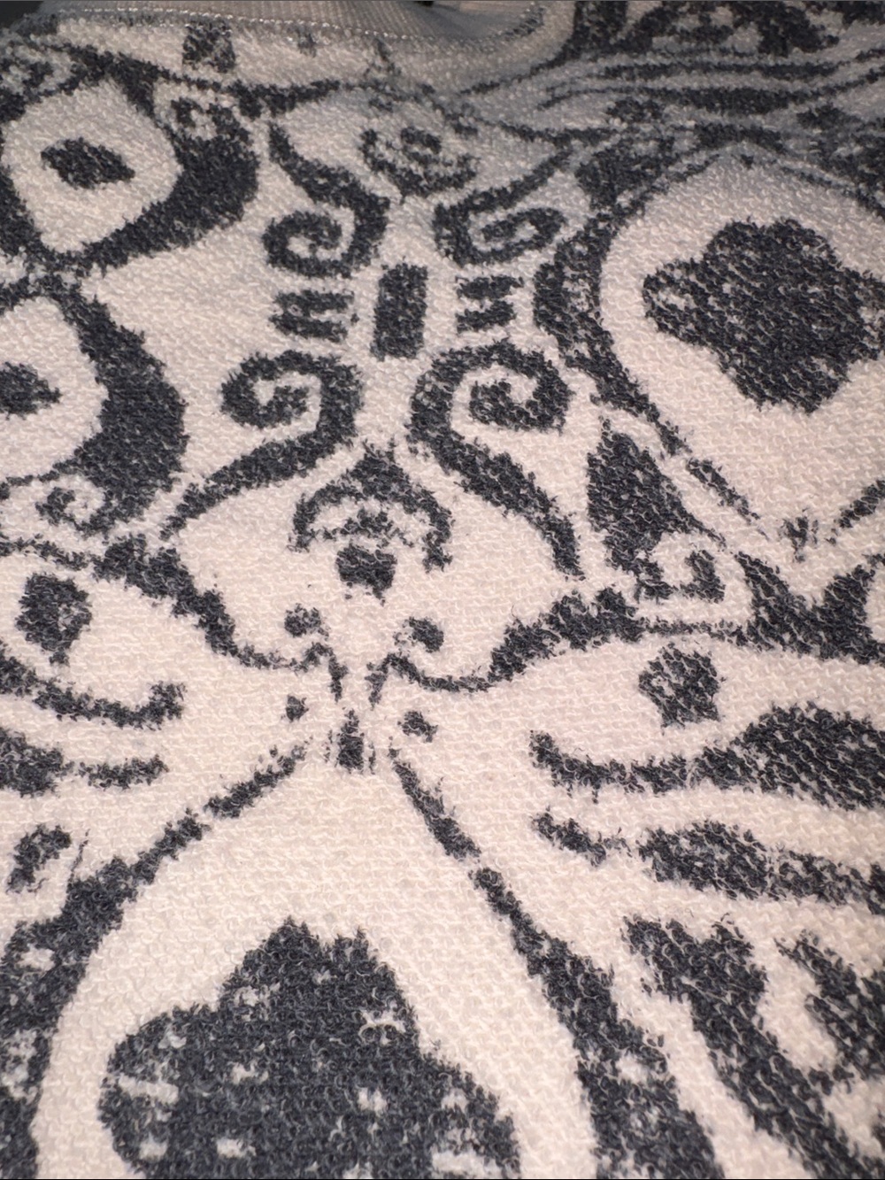 Free People Movement Women’s Long Sleeve Black & Cream Patterned Crop Top M - Picture 11 of 11